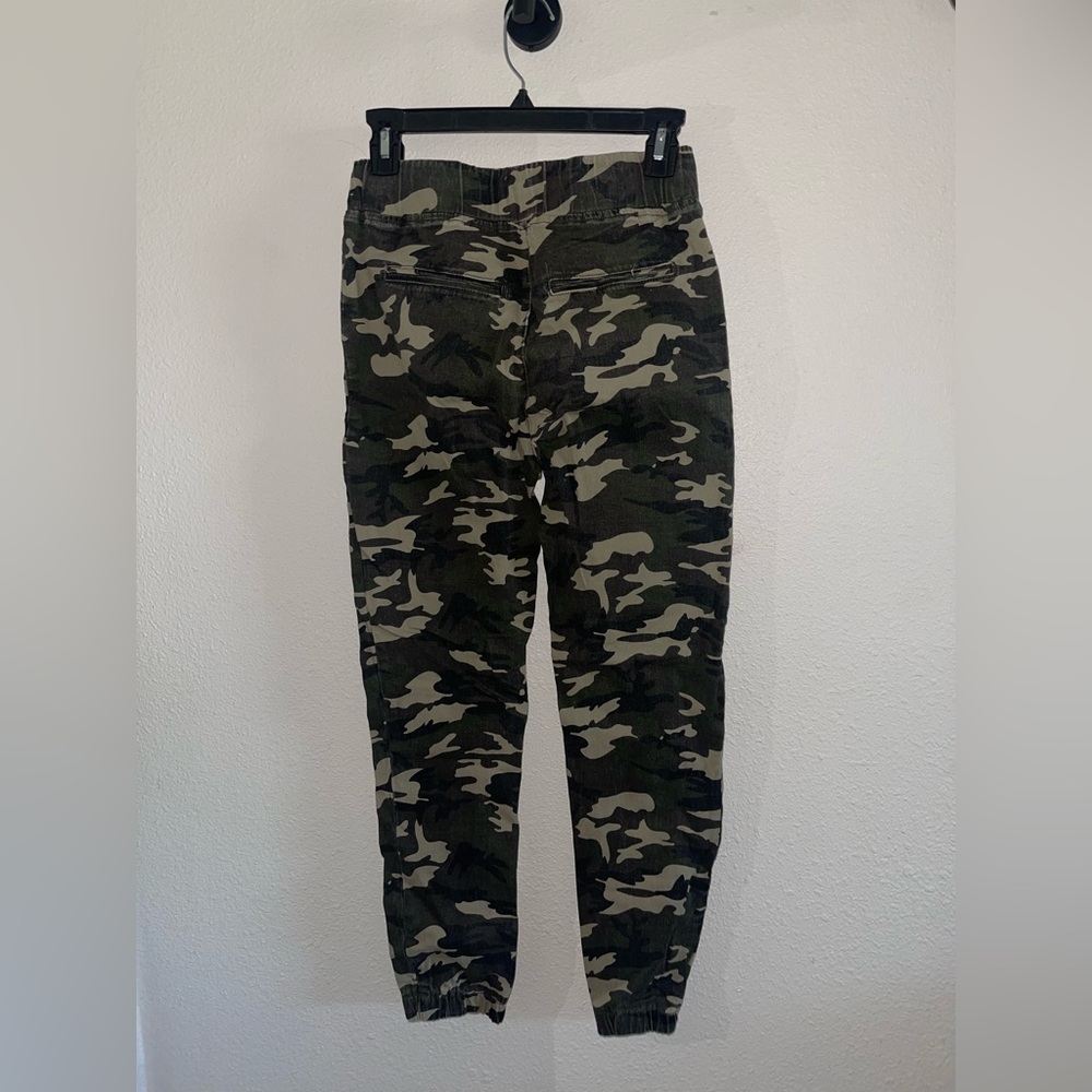 Women’s Camouflage Jogger Pants - Picture 2 of 3